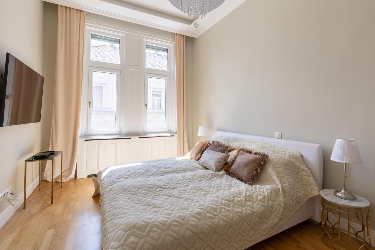 Designer Luxury Home In The Jewish Quarter Budapest Exterior foto